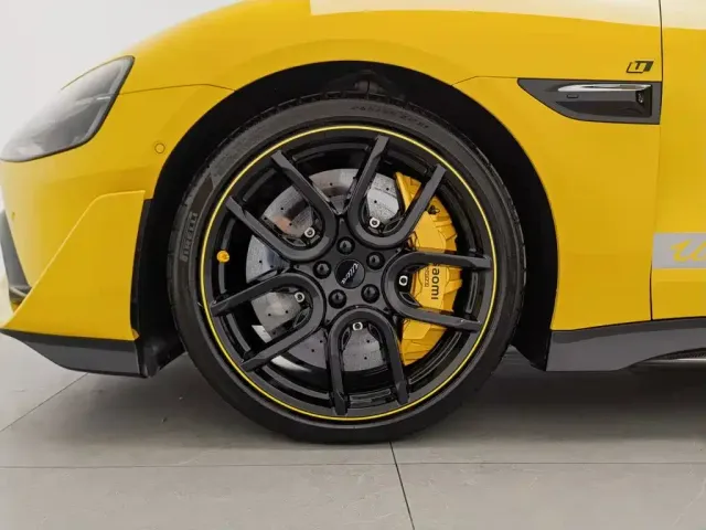 Xiaomi Auto Xiaomi SU7 Ultra 2025 Model Ultra — Фото автомобиля 17