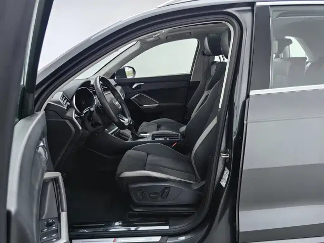 Audi Q3 — Фото автомобиля 10