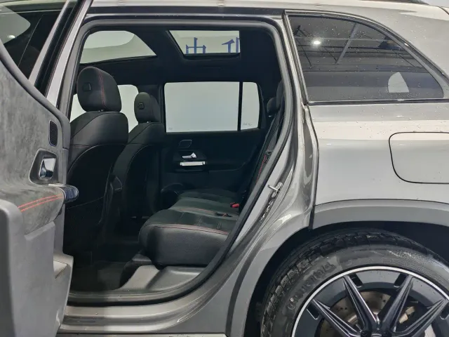 Mercedes-Benz GLB AMG — Фото автомобиля 12