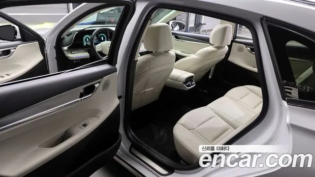 Hyundai Grandeur — Фото автомобиля 11