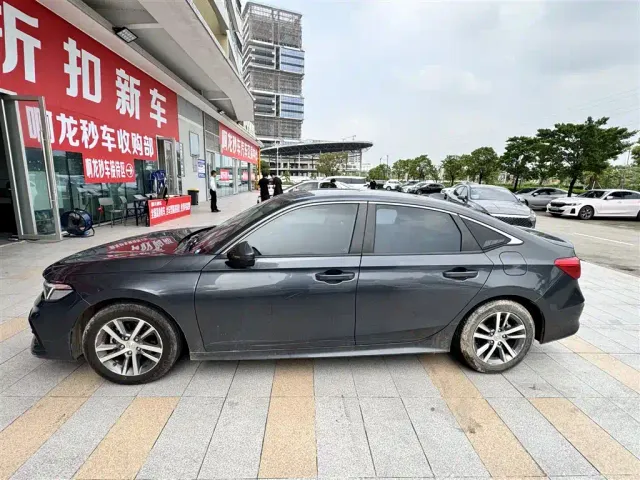 Honda Civic — Фото автомобиля 3