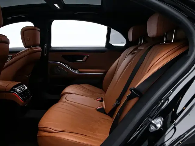 Mercedes-Benz S-Class — Фото автомобиля 17