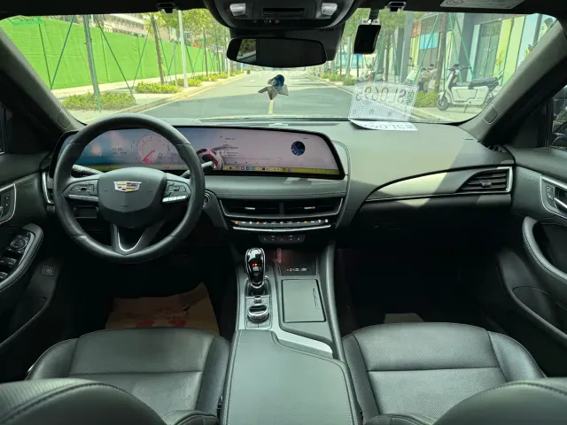 Cadillac CT5 — Фото автомобиля 4