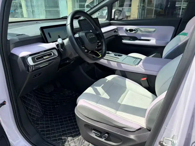 GAC Aion Y — Фото автомобиля 10