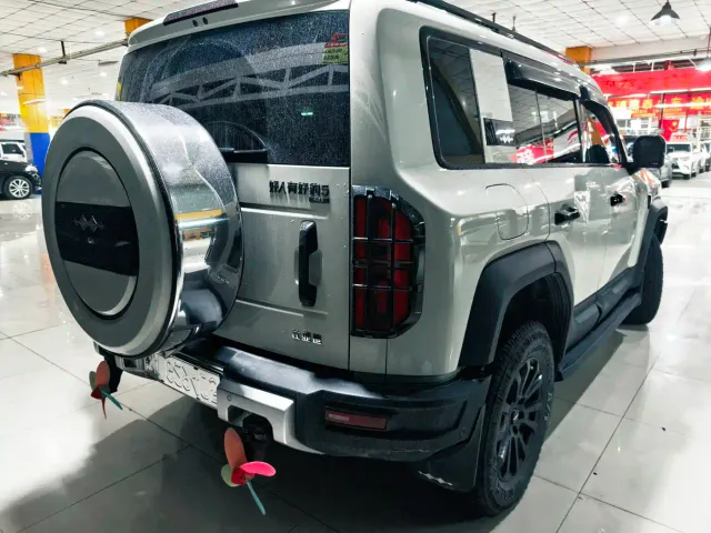 BYD FangChengBao Leopard 5 — Фото автомобиля 17