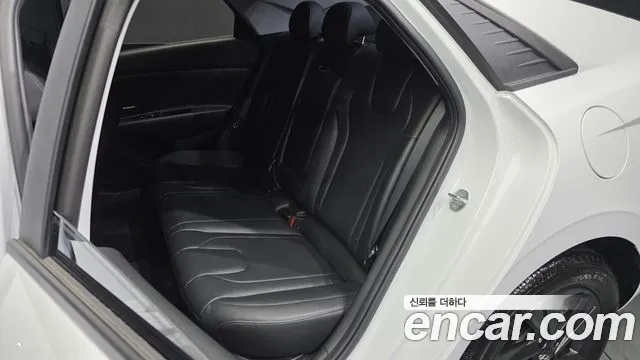 Hyundai AVANTE Avante (CN7) — Фото автомобиля 11