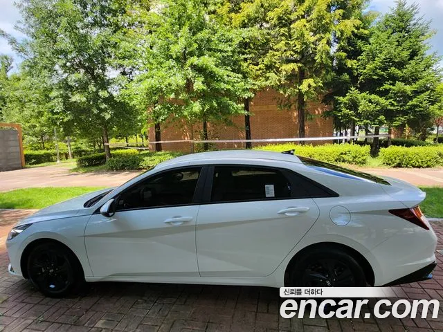 Hyundai AVANTE Avante (CN7) — Фото автомобиля 2