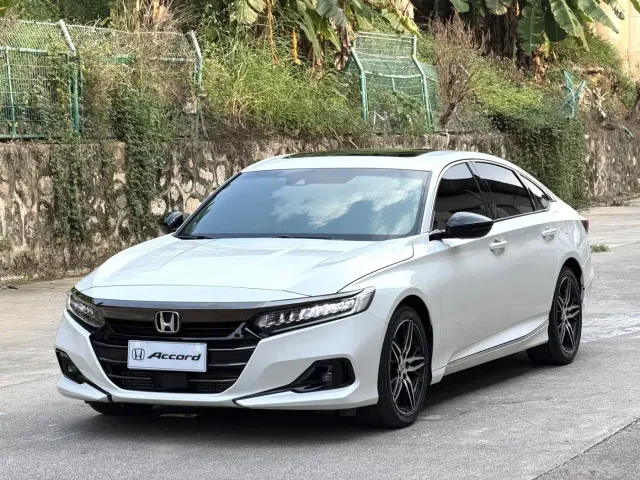 Фотография автомобиля — Honda Accord