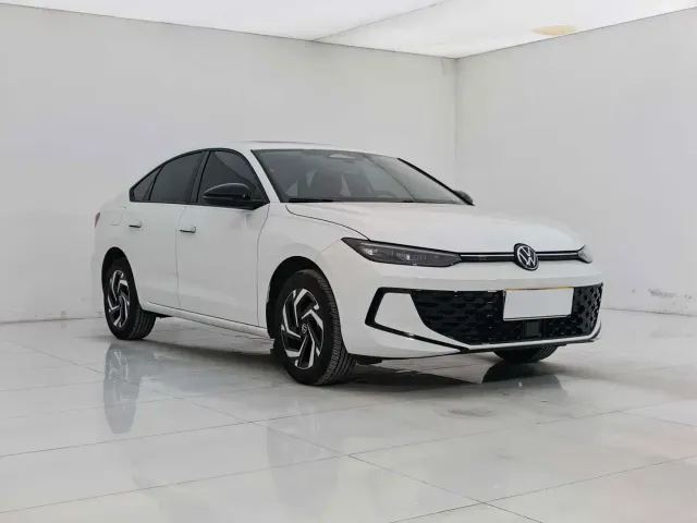 Volkswagen Lavida — Фото автомобиля 2