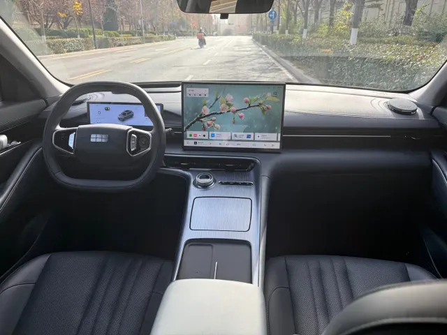 Geely Galaxy E5 — Фото автомобиля 8