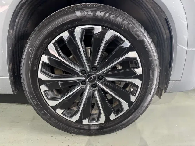 Chery Tiggo 9 — Фото автомобиля 21