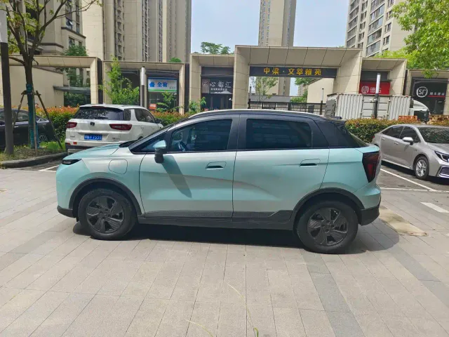 Geely Geometry E Firefly — Фото автомобиля 3