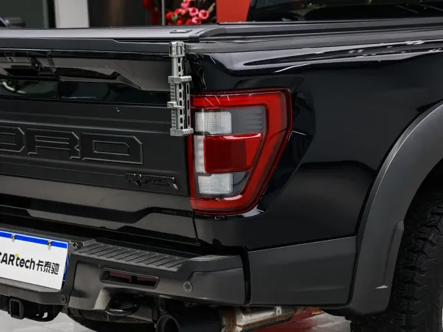 Ford F-150 Raptor — Фото автомобиля 9