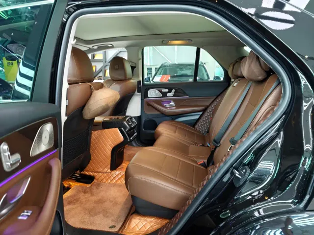 Mercedes-Benz GLE-Class — Фото автомобиля 13