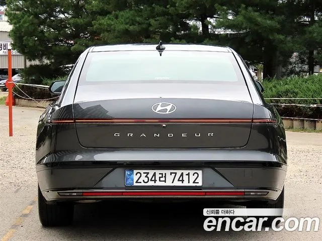 Hyundai Grandeur GN7 — Фото автомобиля 4
