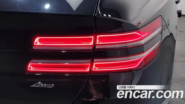 Genesis GV80 — Фото автомобиля 8