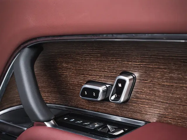 Land Rover Range Rover — Фото автомобиля 11