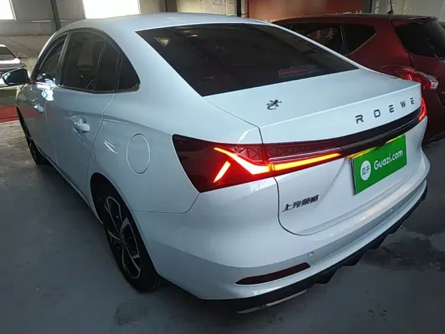Roewe i5 — Фото автомобиля 4