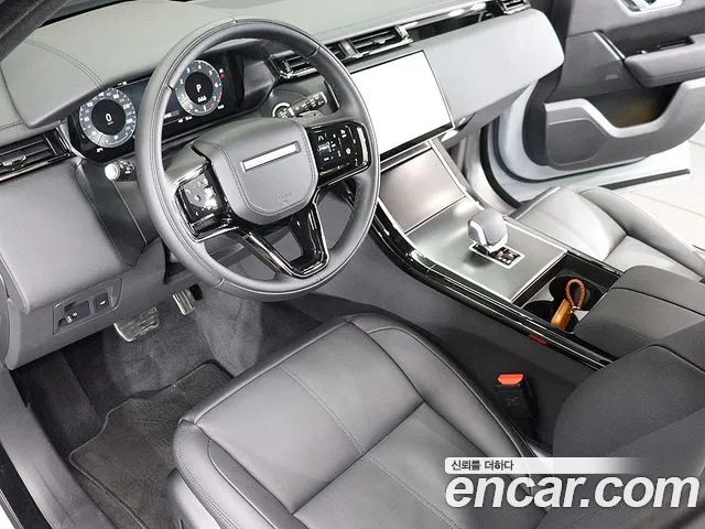 Land Rover Range Rover Velar Range Rover Velar 2.0 P250 Dynamic SE — Фото автомобиля 17