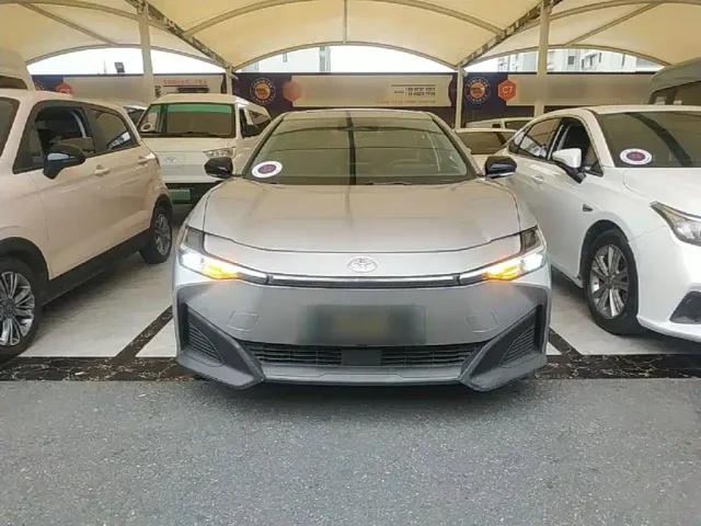Toyota bZ3 — Фото автомобиля 2