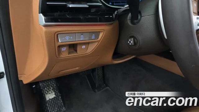 Genesis G80 Бензин 2.5 турбо 2WD — Фото автомобиля 30