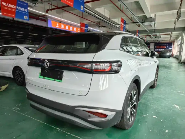 Volkswagen ID.4 X — Фото автомобиля 12