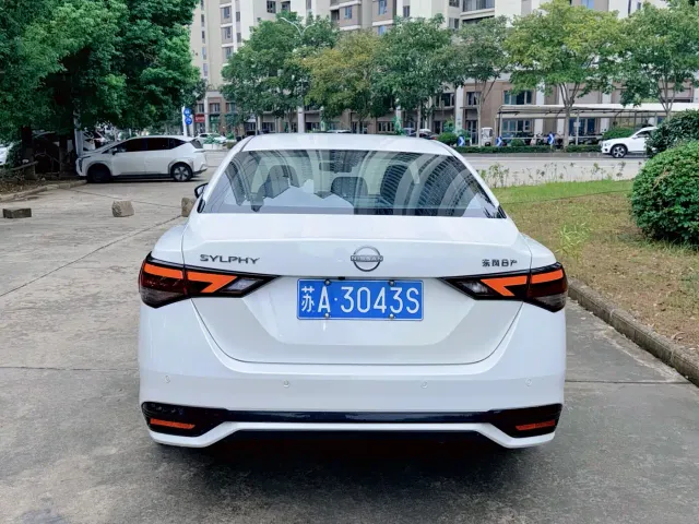 Nissan Sylphy — Фото автомобиля 5