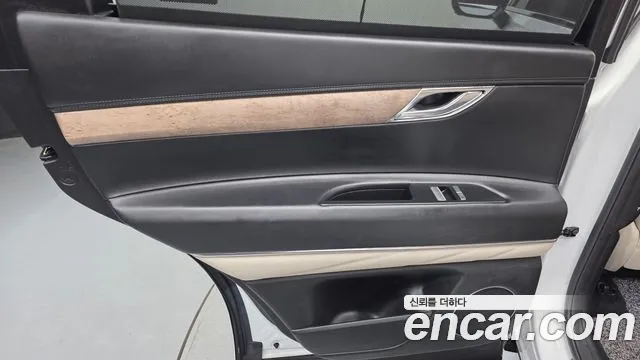 Genesis GV80 2.5T Бензин AWD — Фото автомобиля 24