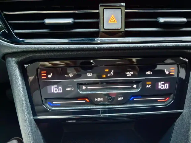 Volkswagen Tharu — Фото автомобиля 10
