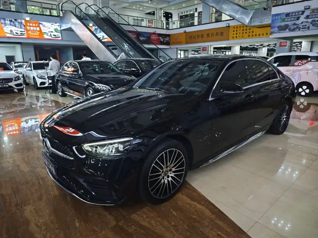 Mercedes-Benz C-Class — Фото автомобиля 2