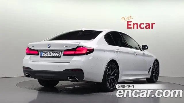 BMW 5-Series 5 серия (G30) 530i xDrive M Sport — Фото автомобиля 2