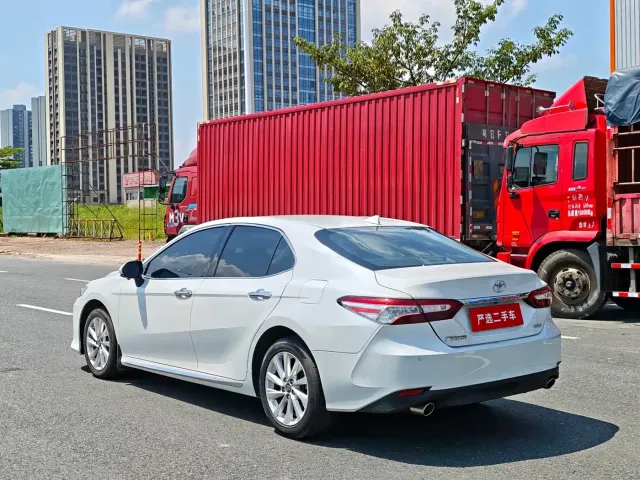 Toyota Camry — Фото автомобиля 5