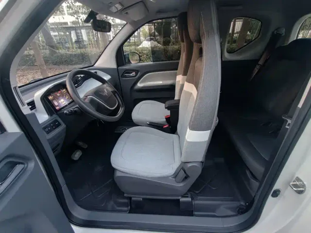 Wuling Hongguang Mini EV — Фото автомобиля 14