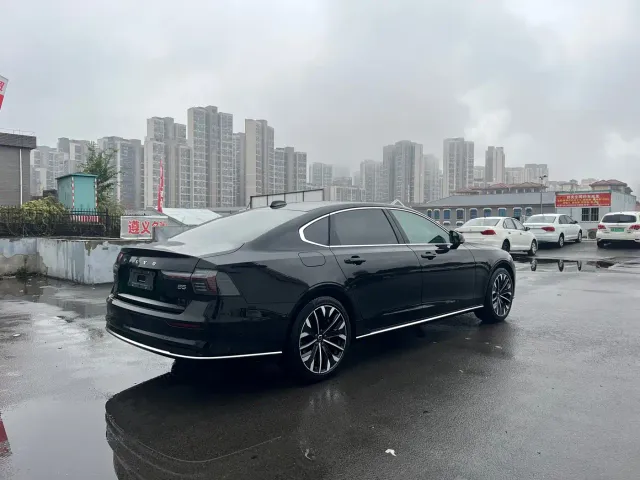 Volvo S90 — Фото автомобиля 9