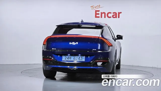 Kia EV6 — Фото автомобиля 4
