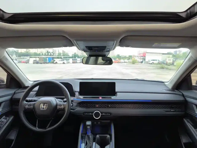 Honda Accord — Фото автомобиля 18