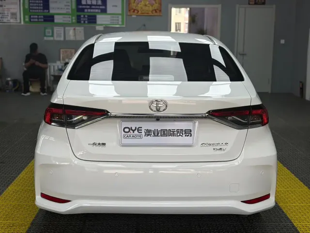 Toyota Corolla — Фото автомобиля 5