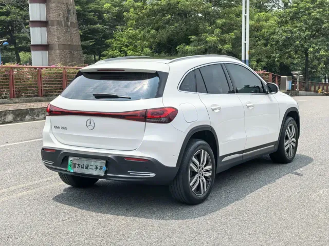 Mercedes-Benz EQA — Фото автомобиля 18