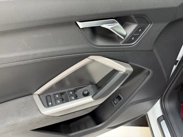 Audi Q3 — Фото автомобиля 5