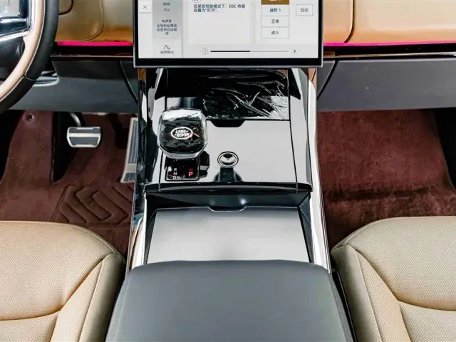 Land Rover Range Rover Sport — Фото автомобиля 14
