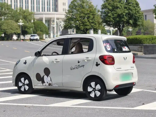 Wuling Hongguang Mini EV — Фото автомобиля 7