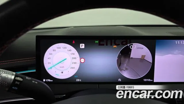 Genesis GV70 — Фото автомобиля 11