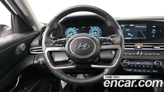 Hyundai AVANTE Avante (CN7) — Фото автомобиля 13