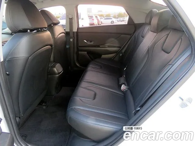 Hyundai Avante CN7 — Фото автомобиля 6