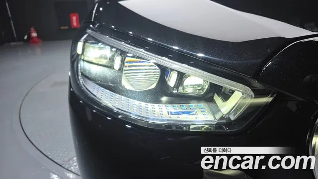Mercedes-Benz S-Class — Фото автомобиля 19