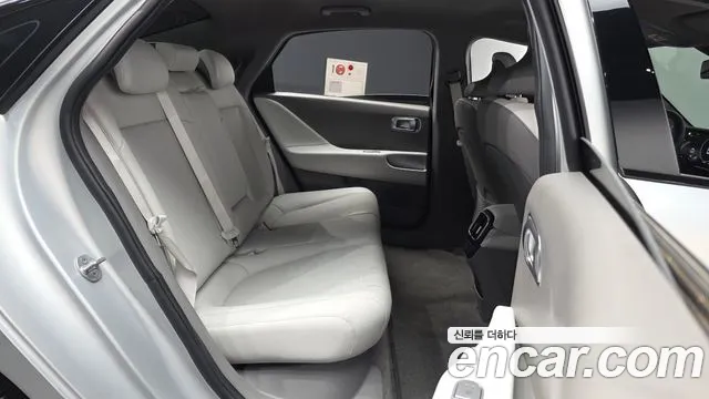 Hyundai Ioniq6 — Фото автомобиля 12