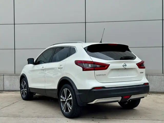 Nissan Qashqai — Фото автомобиля 6