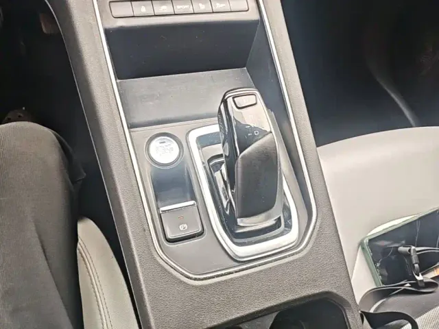 Dongfeng Fengshen E70 — Фото автомобиля 13