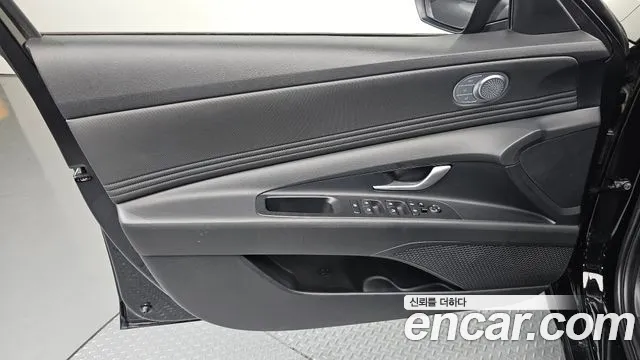 Hyundai AVANTE Avante (CN7) — Фото автомобиля 21