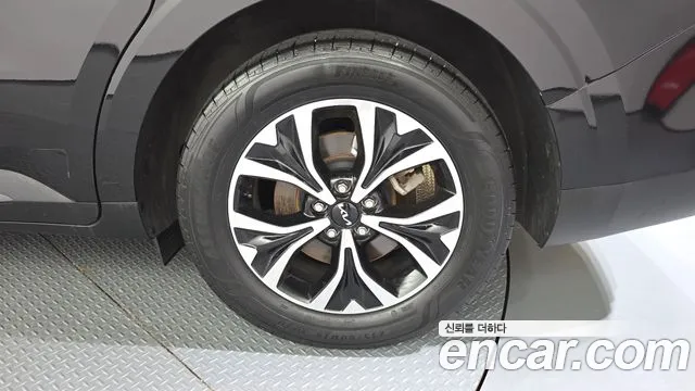 Kia Canival Carnival 4 поколение Бензин 9 мест Prestige — Фото автомобиля 21